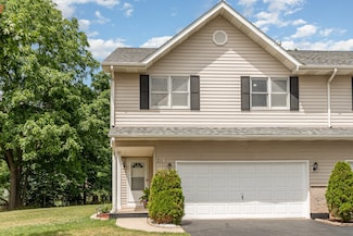 211 Lorien Ct, East Dundee, IL 60118