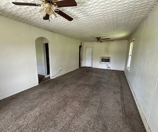 307 Broadway St, Fairfield, IL 62837