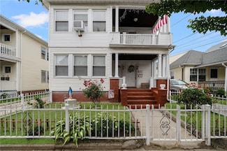 38 Pembroke Ave, Providence, RI 02908