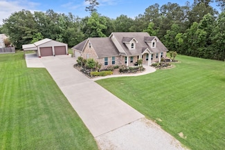 5835 Hidden Oak Dr, Orange, TX 77630