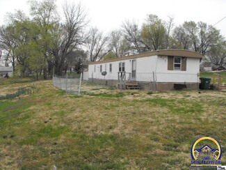 317 E 4th St, Lyndon, KS 66451