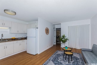 1099 Green St Unit A305, Honolulu, HI 96822