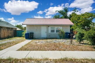 215 Stanford Dr SE, Albuquerque, NM 87106