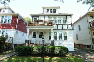 1324 Wayburn St, Grosse Pointe, MI 48230