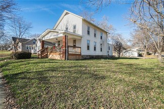 410 E Peoria St, Paola, KS 66071