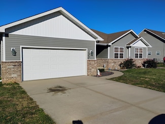 19963 Destiny Rd, Lebanon, MO 65536