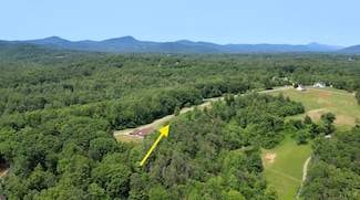 31-35 River Rock Rd, Vinton, VA 24179