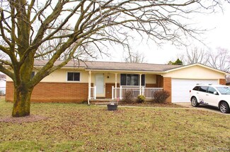 5068 Monticello Dr, Swartz Creek, MI 48473