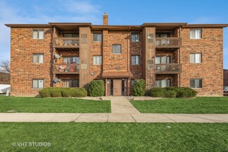 15701 Peggy Ln Unit 1, Oak Forest, IL 60452