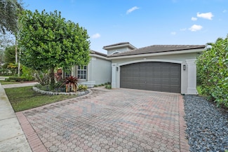 19090 Skyridge Cir, Boca Raton, FL 33498