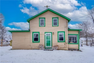 1314 Bank St, Atwater, OH 44201