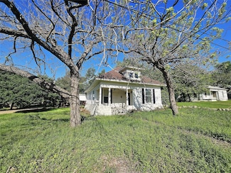 703 Chilton St, Marlin, TX 76661