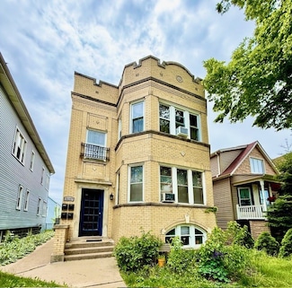 5137 W Henderson St Unit 2, Chicago, IL 60641