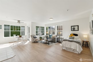 1308 6th Ave N Unit 101, Seattle, WA 98109