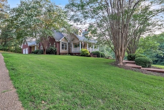 2924 Old West Point Rd, Starkville, MS 39759
