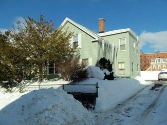 12 Charlton St, Worcester, MA 01608