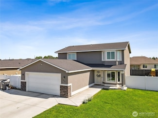 920 E Mt Adams St, Othello, WA 99344
