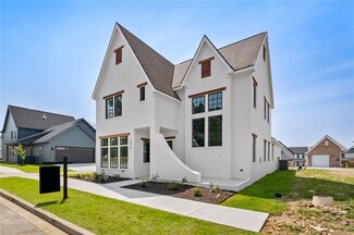 5376 Crescent St, Springdale, AR 72762