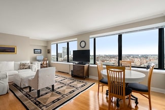 85 E India Row Unit 25H, Boston, MA 02110