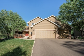 2567 Bridle Creek Trail, Chanhassen, MN 55317