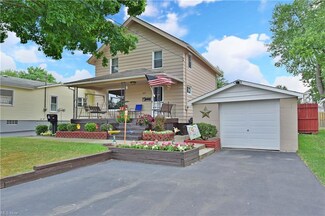 495 6th St, Struthers, OH 44471
