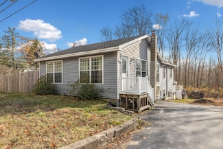 2252 Alfred Rd, Lyman, ME 04002