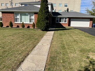 318 Morse Dr, Northlake, IL 60164