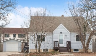 2250 N Meacham Rd, Palatine, IL 60067