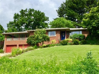 137 Hornhead Rd, Mc Donald, PA 15057