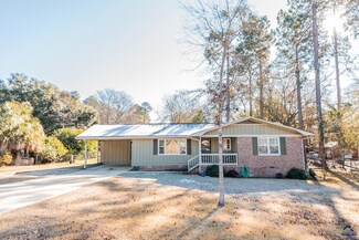 29 Daniel St, Hawkinsville, GA 31036