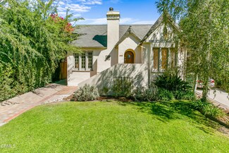 415 E Poppyfields Dr, Altadena, CA 91001