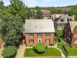 587 Moorhead Place, Pittsburgh, PA 15232