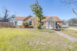 1102 N Buffalo Ave, Cleburne, TX 76033