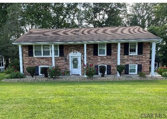 1240 Claythorne Dr, Johnstown, PA 15904