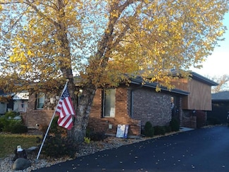 181 W 28th St, South Chicago Heights, IL 60411