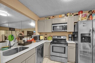 3396 Foxcroft Rd Unit 106, Miramar, FL 33025