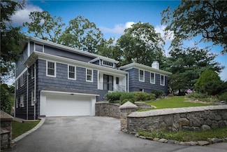 2 Locust Ln, Bronxville, NY 10708