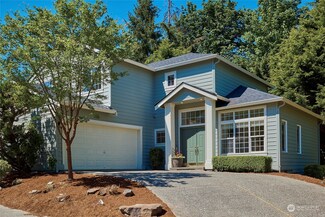 9038 NE 160th Place, Kenmore, WA 98028