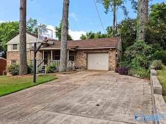 2603 Vinyard St NE, Huntsville, AL 35811