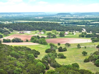 614 County Road 4165, Cranfills Gap, TX 76637