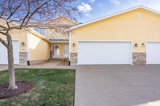 1570 Savannah Cir Unit D3, Davenport, IA 52807