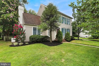 11 Travis Ct, Medford, NJ 08055