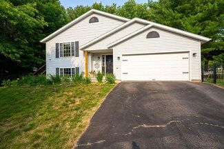 8007 Wall St, Schofield, WI 54476