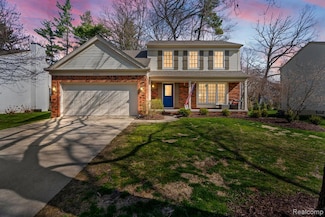 3480 Richards Way, Lake Orion, MI 48360