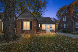 19001 Rolandale St, Grosse Pointe, MI 48236