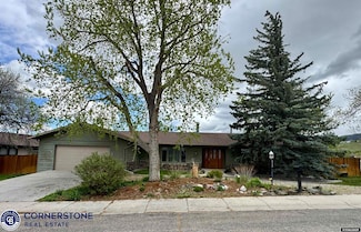 1045 Beaumont Dr, Casper, WY 82601