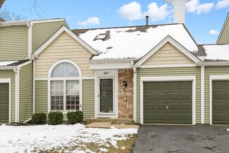 2107 Teton Pkwy, Algonquin, IL 60102
