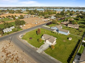 1971 Road F 5 NE, Moses Lake, WA 98837