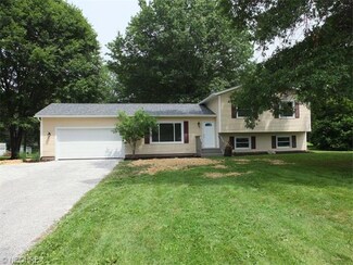 6197 N Oval Rd, Clinton, OH 44216