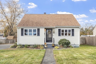 2 Summit Terrace, Peabody, MA 01960